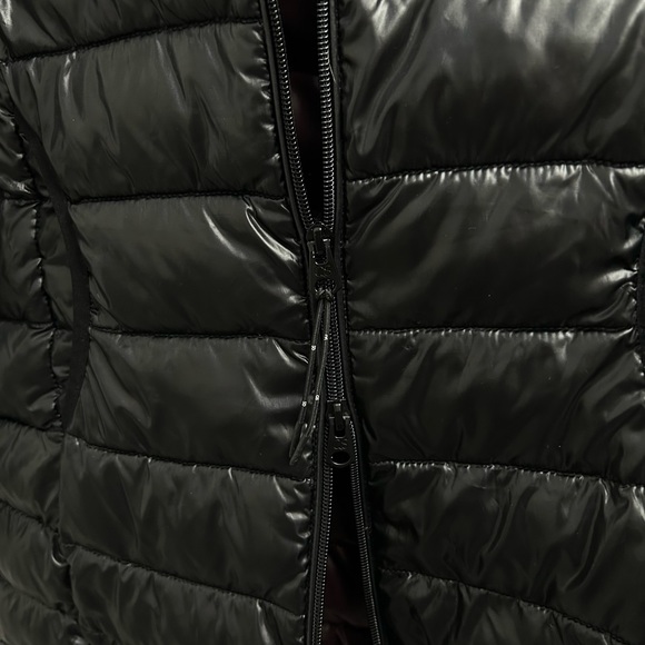 s.Oliver Womens Medium Quilted coat with a pouch - black NWOT - Picture 10 of 10